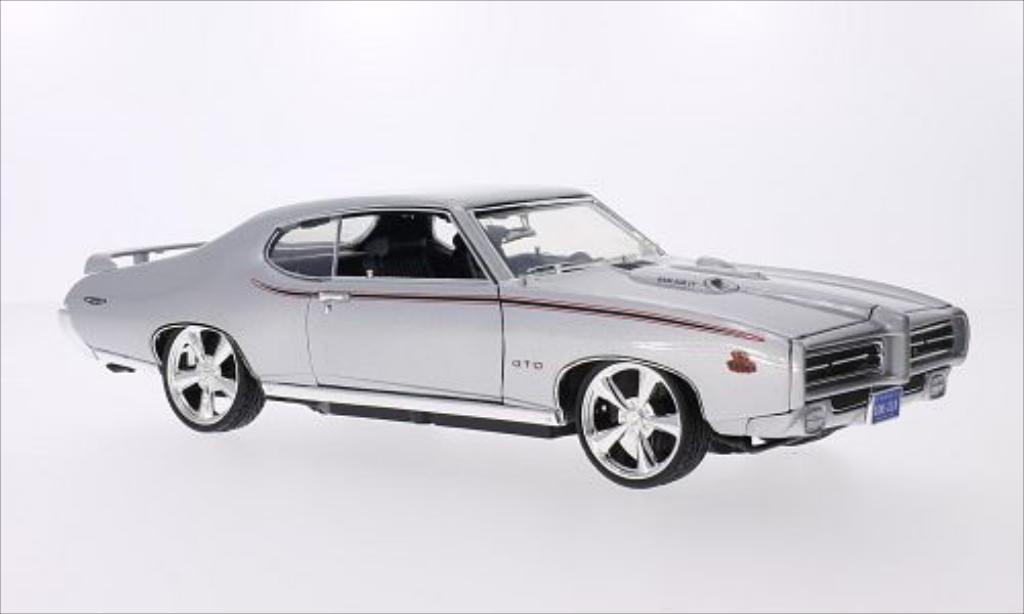 Pontiac GTO 1/18 Motormax Judge Tuning metallico grigio/Dekor 1969 modellino in miniatura