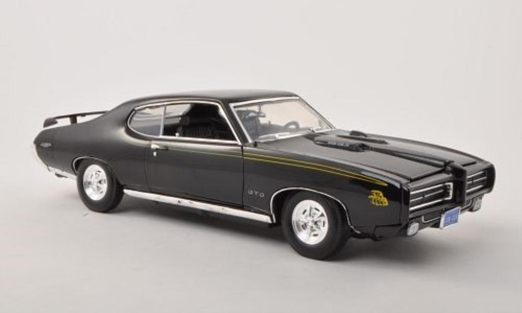 Pontiac GTO 1/18 Motormax nero 1969 modellino in miniatura