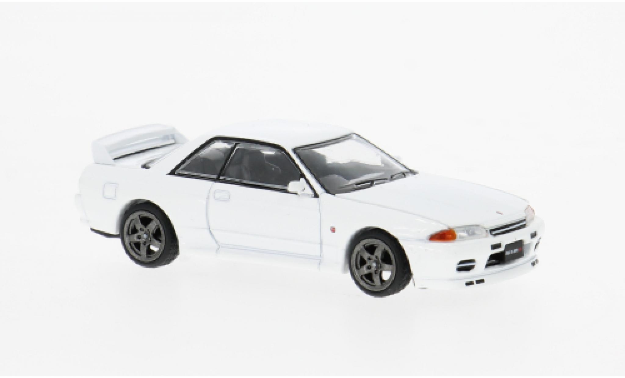 Nissan Skyline Pop Race GT-R (R32) weiss 1:64 modellino in miniatura