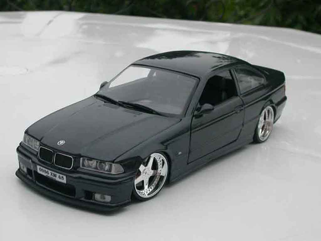 Bmw M3 E36 1/18 Ut Models E36 coupe nero jantes andrew racing modellino in miniatura