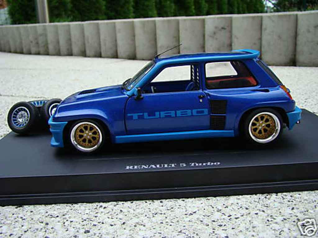 Renault 5 Turbo 1/18 Universal Hobbies Turbo 1 jantes alu 13 pouces tuning modellino in miniatura