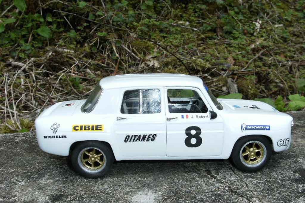 Renault 8 Gordini 1/18 Solido Gordini bianco jantes larges et kit carrosserie dinacar