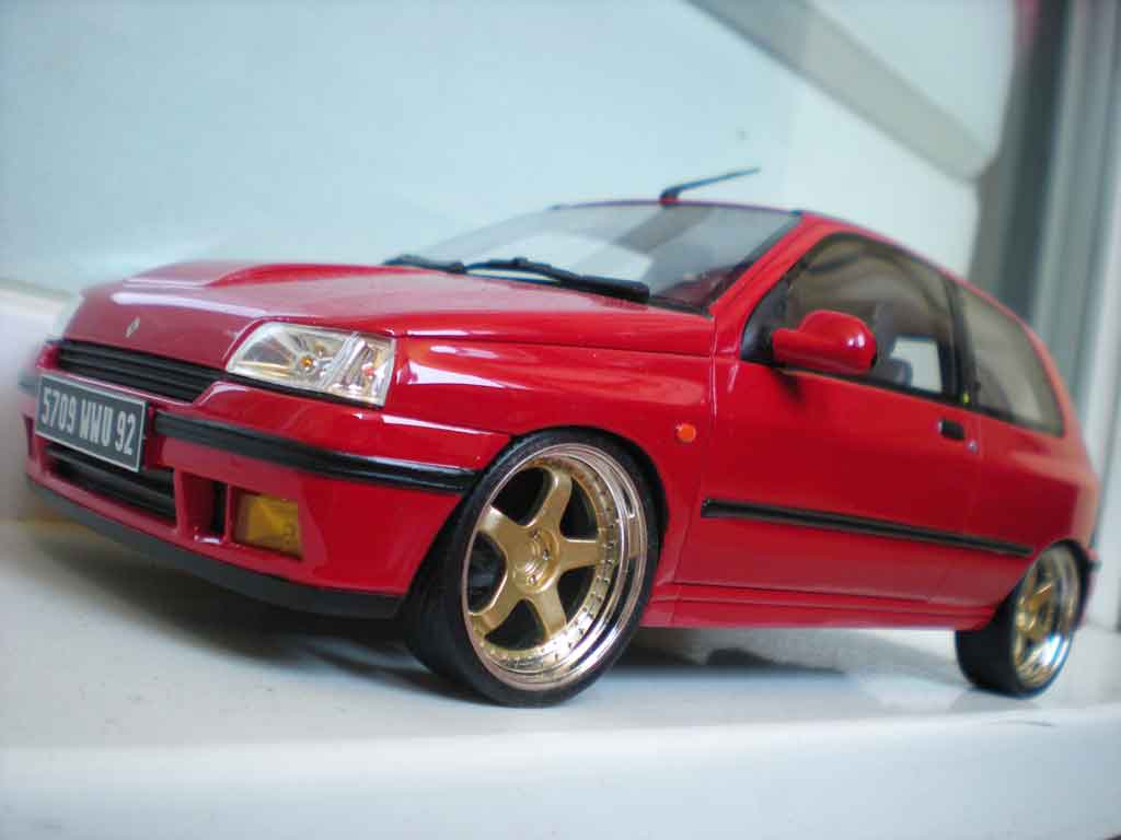 Renault Clio 16S 1/18 Ottomobile 16S 1991 rosso jantes 17 pouces tuning modellino in miniatura