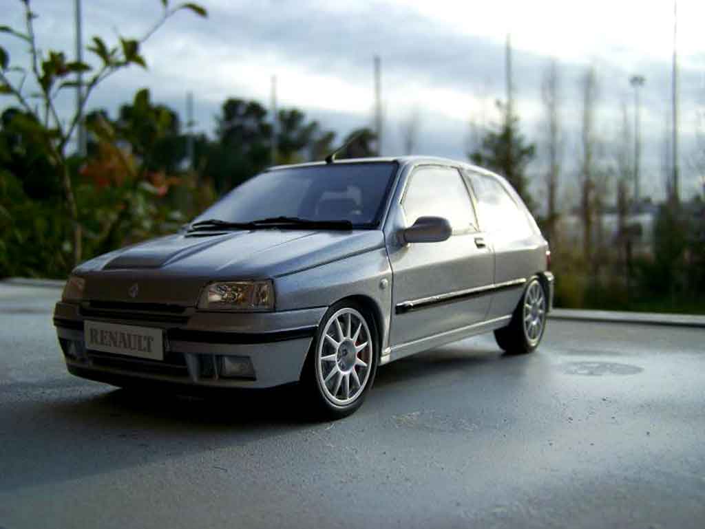 Renault Clio Williams 1/18 Ottomobile Williams jantes ragnotti tuning modellino in miniatura