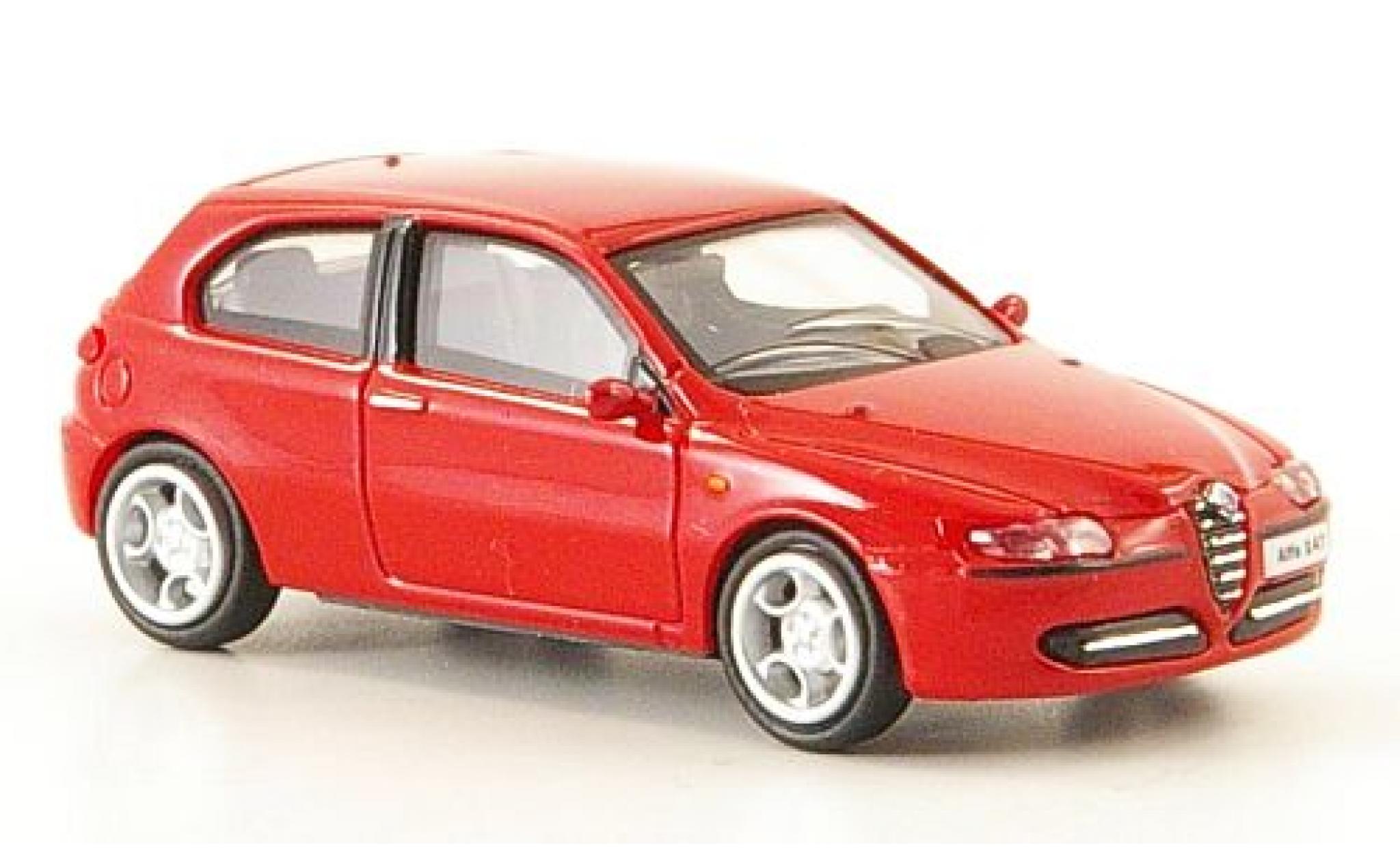 Alfa Romeo 147 1/87 Ricko rosso 2001 modellino in miniatura