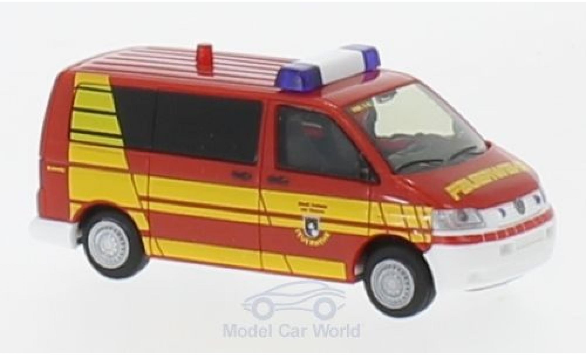 Volkswagen T5 1/87 Rietze Bus Feuerwehr Hofheim im Taunus 2003 modellino in miniatura
