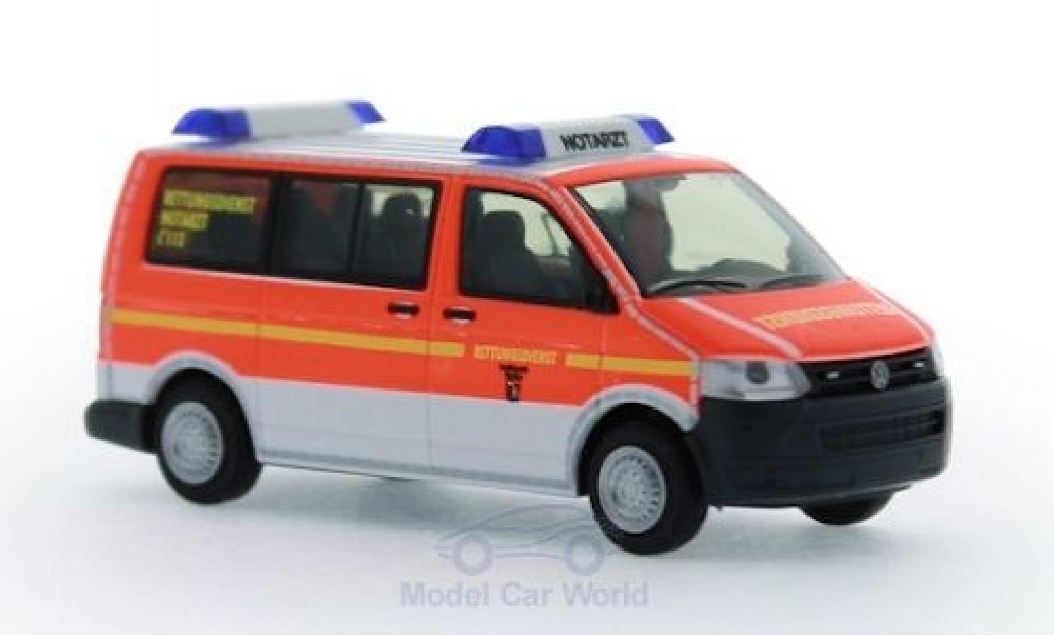 Volkswagen T5 1/87 Rietze Rettungsdienst BF Flensburg 2010 modellino in miniatura