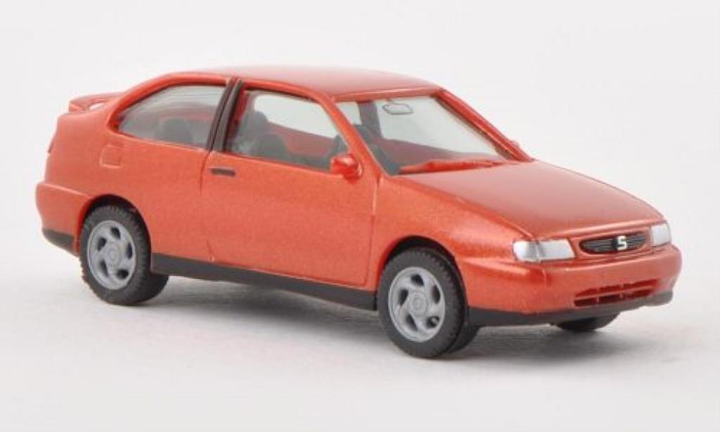 Seat Cordoba 1/87 Herpa I SX orange modellino in miniatura