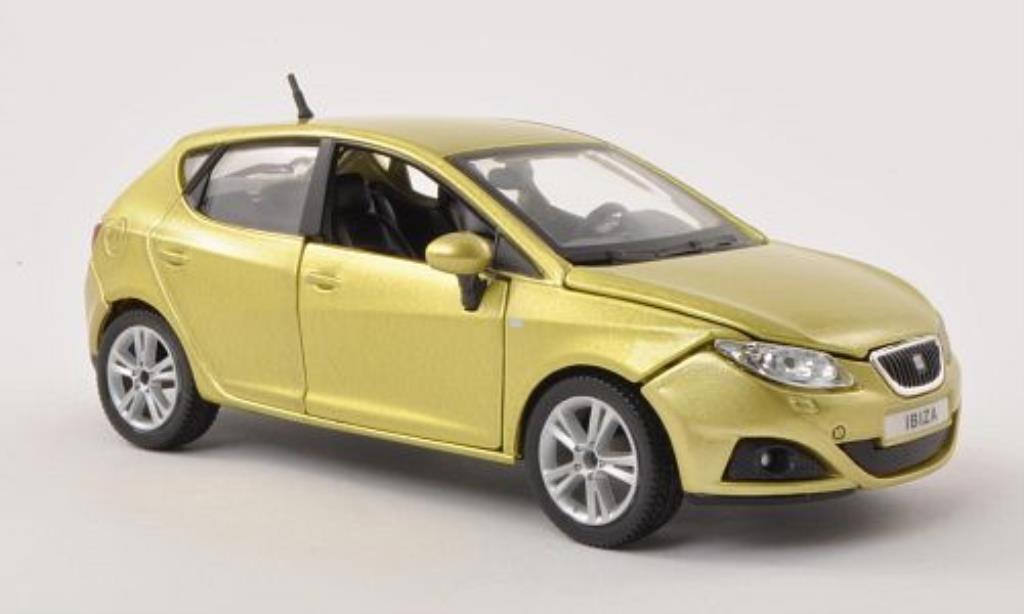 Seat Ibiza 1/24 Burago (6J) giallo-grun 5-Turer modellino in miniatura