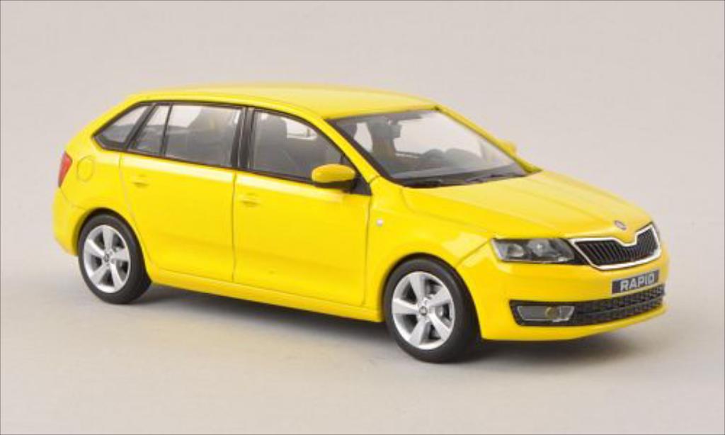 Skoda Rapid 1/43 Abrex Spaceback giallo 2013 modellino in miniatura