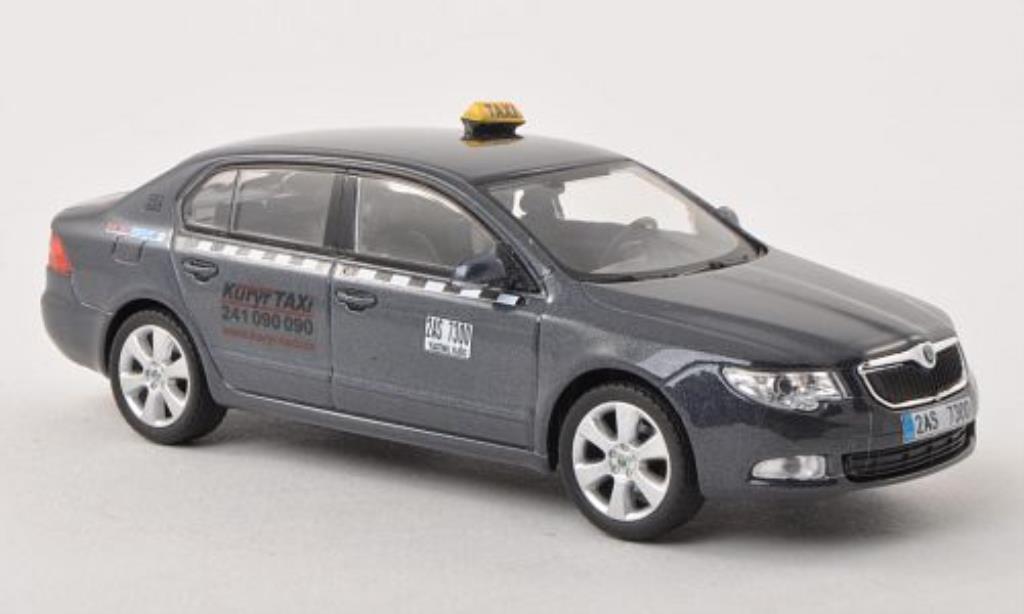 Skoda Superb 1/43 Abrex II Kuryr Taxi modellino in miniatura