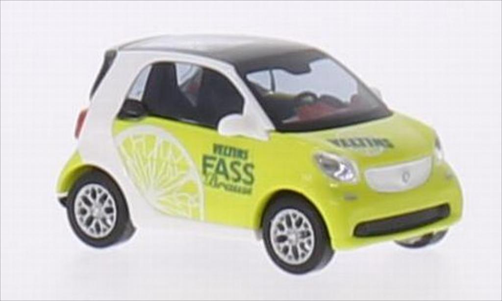 Smart ForTwo coupe 1/87 Busch Fortwo coupe Veltins Fassbrause Zitrone modellino in miniatura