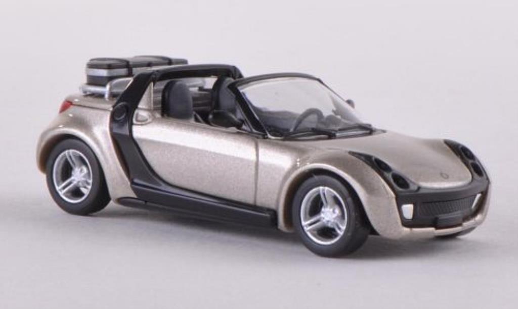 Smart Roadster 1/87 Busch Traveller mit Koffer beige modellino in miniatura