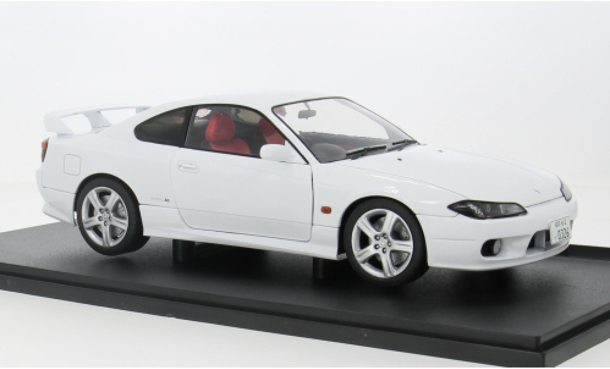 Nissan Silvia 1/18 Solido S15 Spec-R Aero weiss 1:18 modellino in miniatura