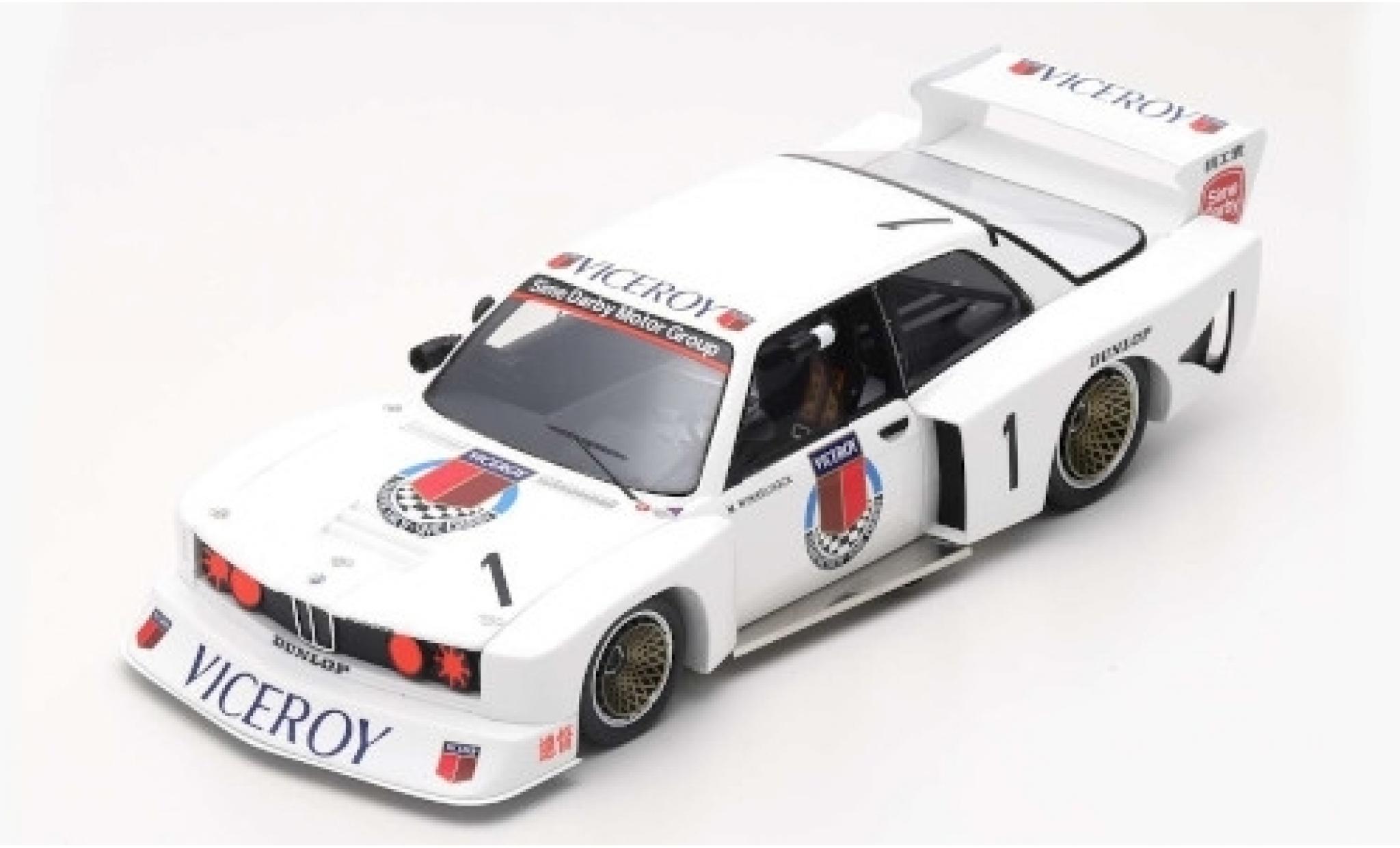 Bmw 320 1/18 Spark Gr.5 No.1 Macau Guia Race 1981 M.Winkelhock modellino in miniatura