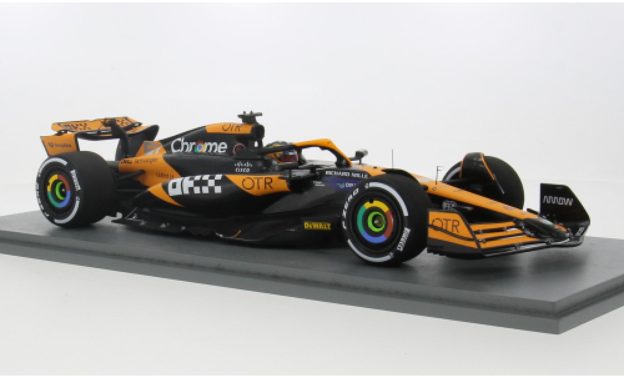 McLaren F1 Spark MCL38 No.81 Team Formel 1 GP Australien 2024 1:18 modellino in miniatura