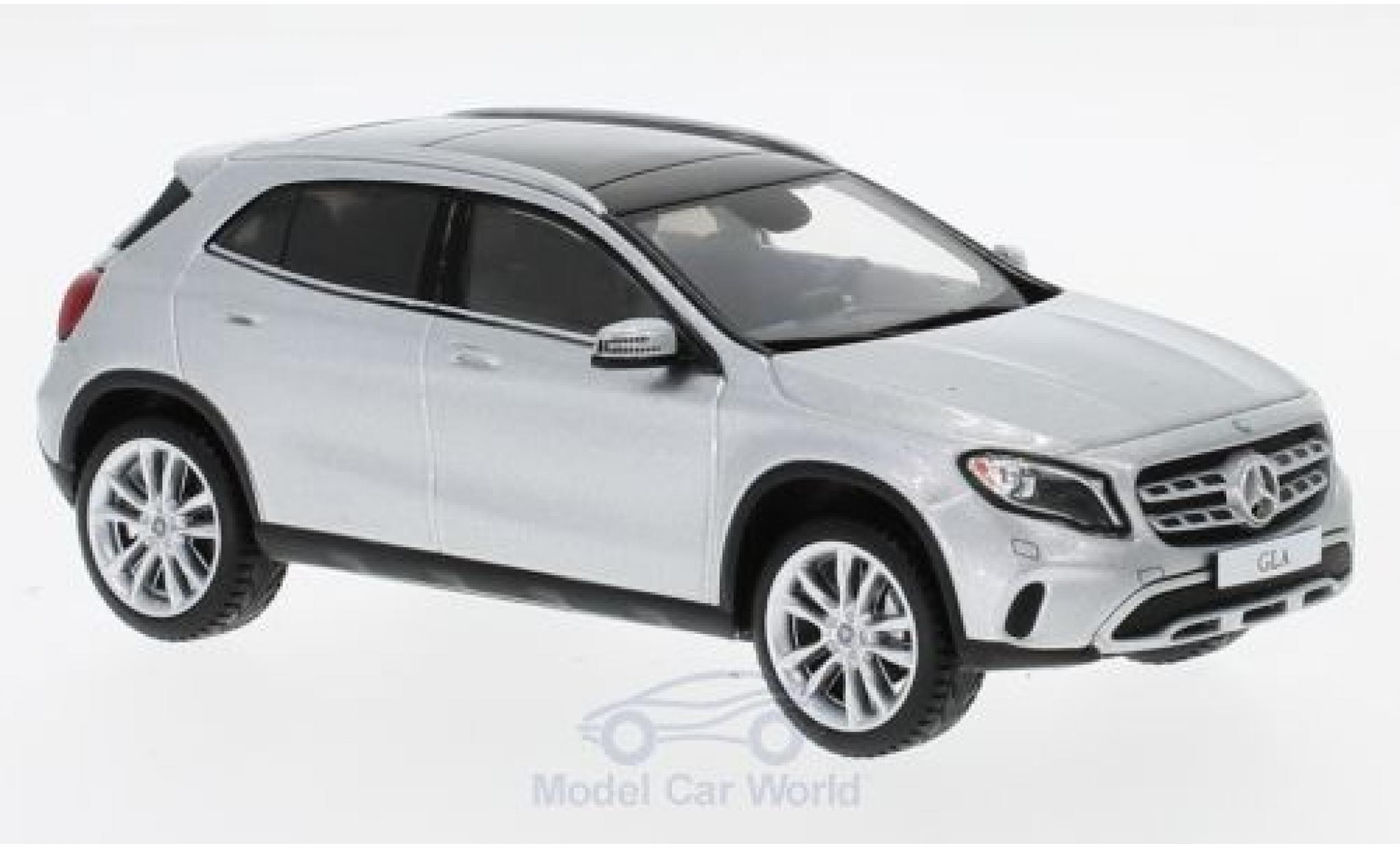 Mercedes Classe GLA 1/43 Spark GLA 250 grigio 2017 modellino in miniatura
