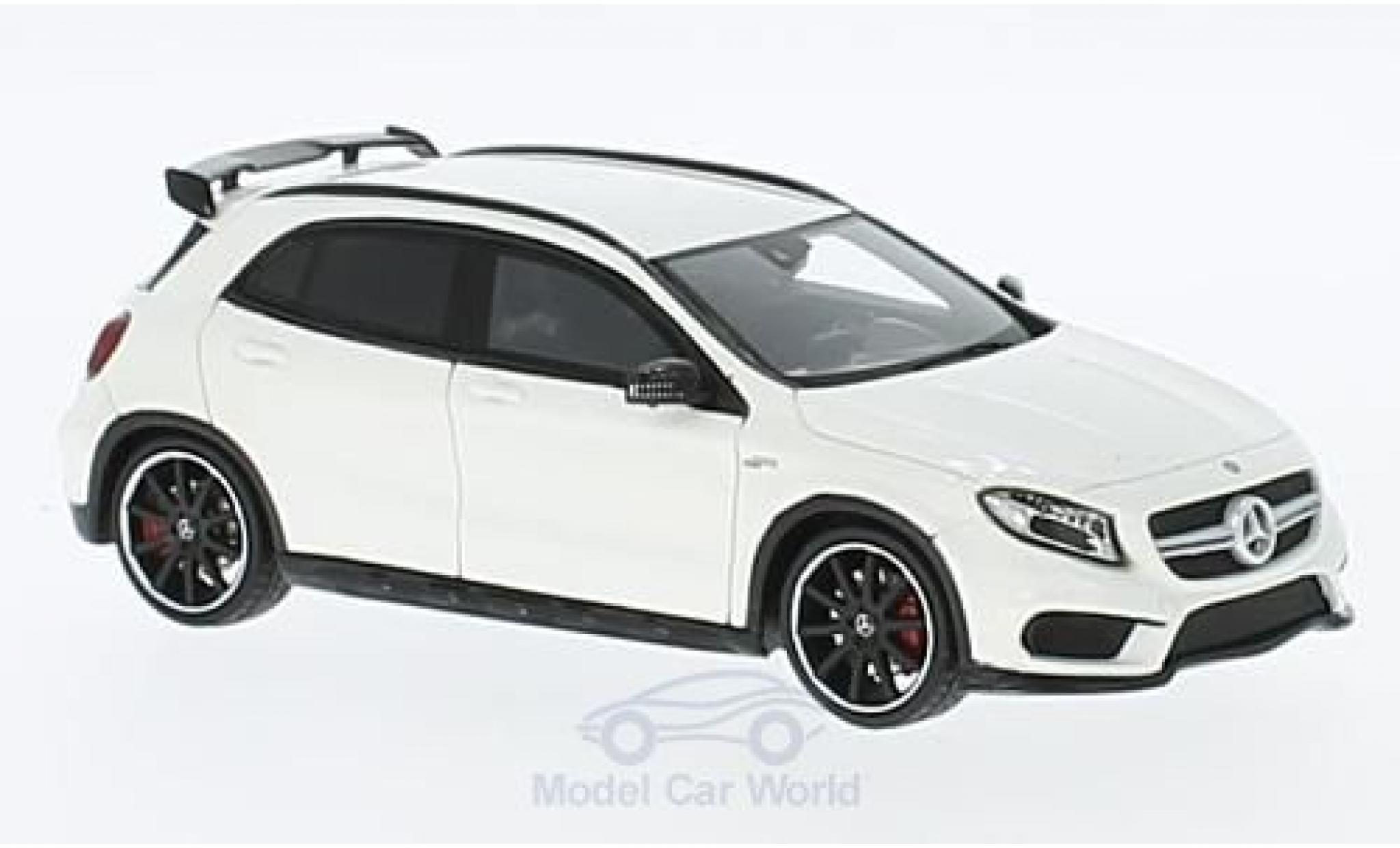 Mercedes Classe GLA 1/43 Spark GLA45 AMG bianco 2015 modellino in miniatura