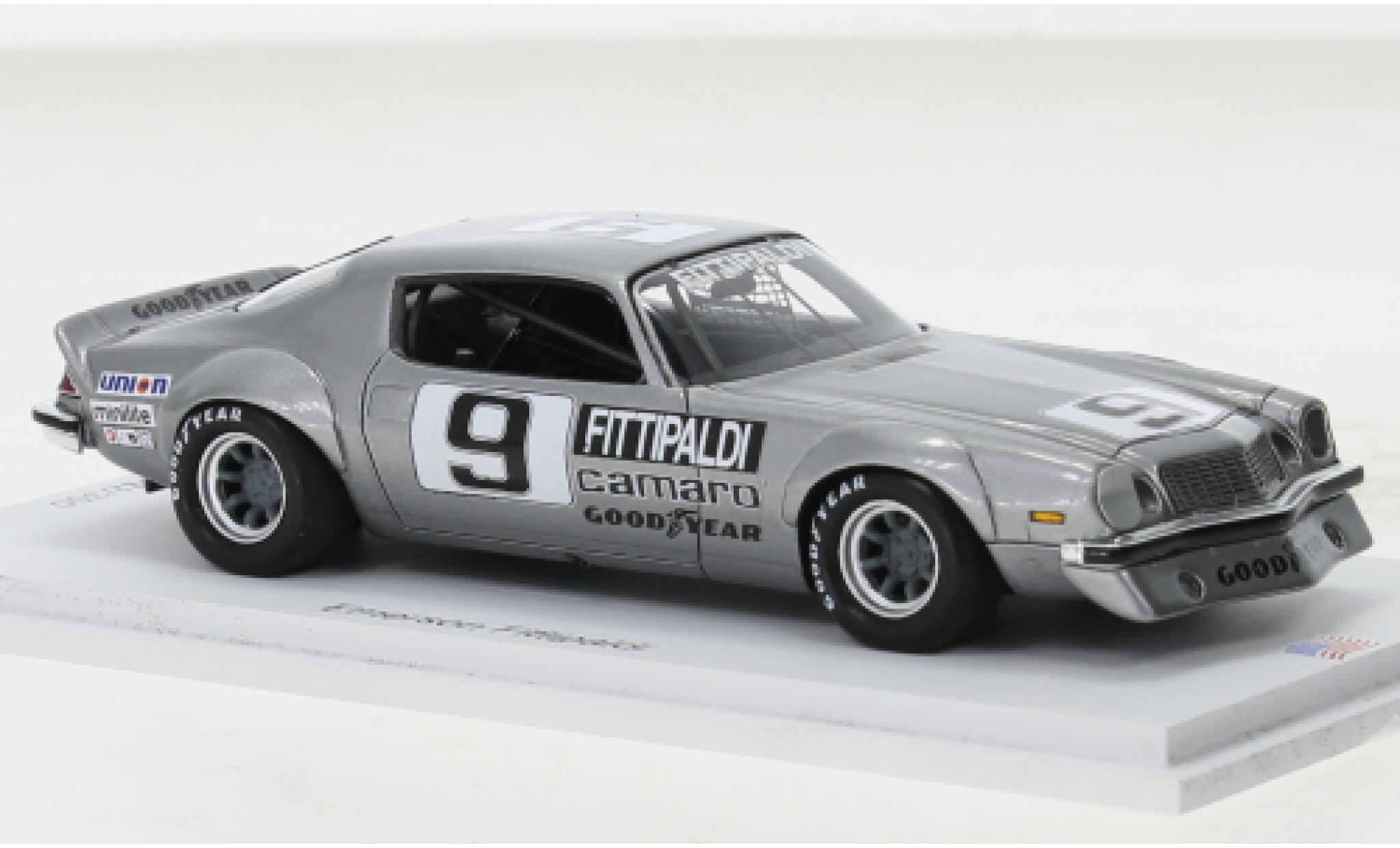 Chevrolet Camaro 1/43 Spark grigio No.9 IROC Daytona 1975 modellino in miniatura
