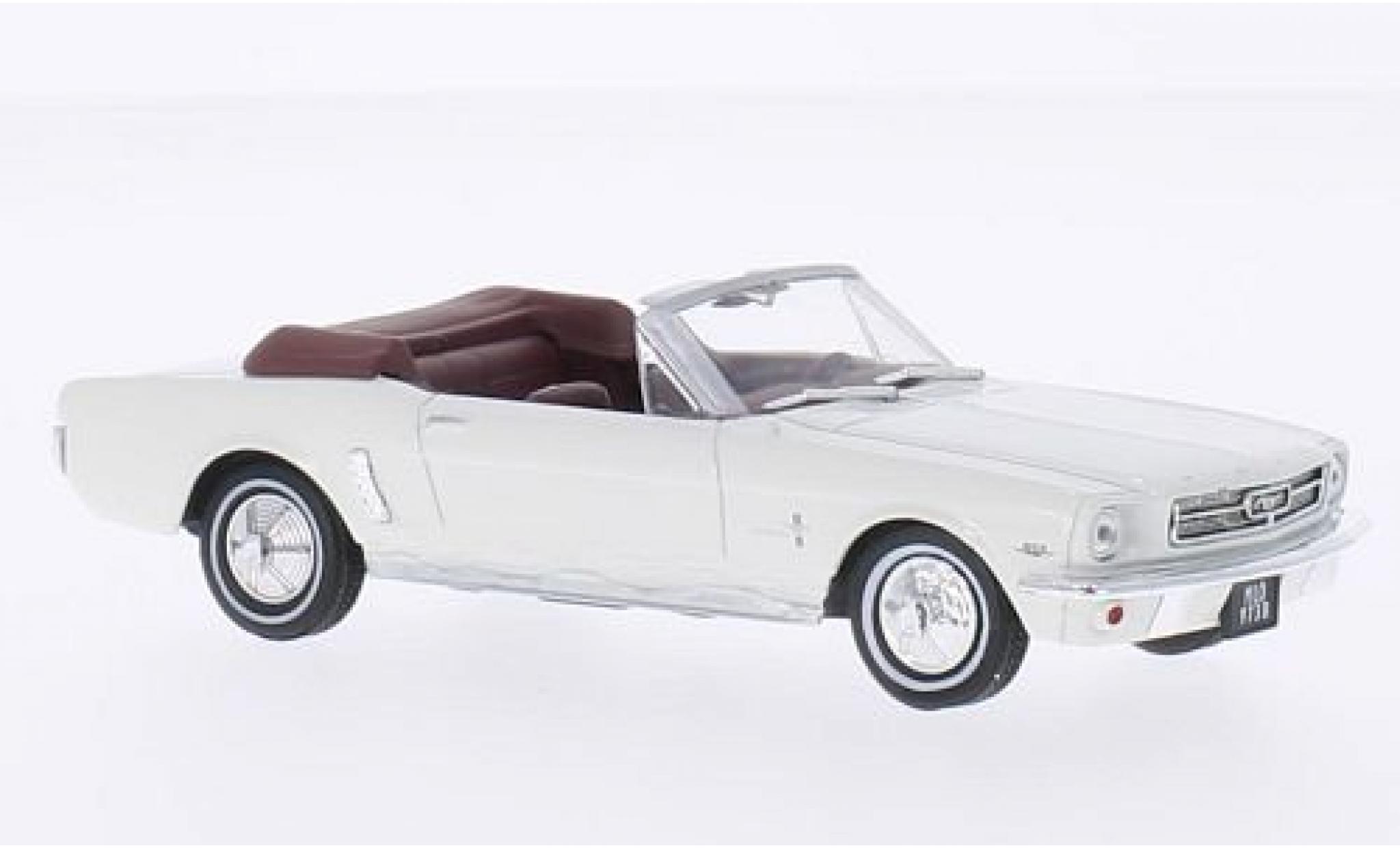 Ford Mustang 1/43 SpecialC Convertibile bianco James Bond 007 Goldfinger ohne Vitrine modellino in miniatura
