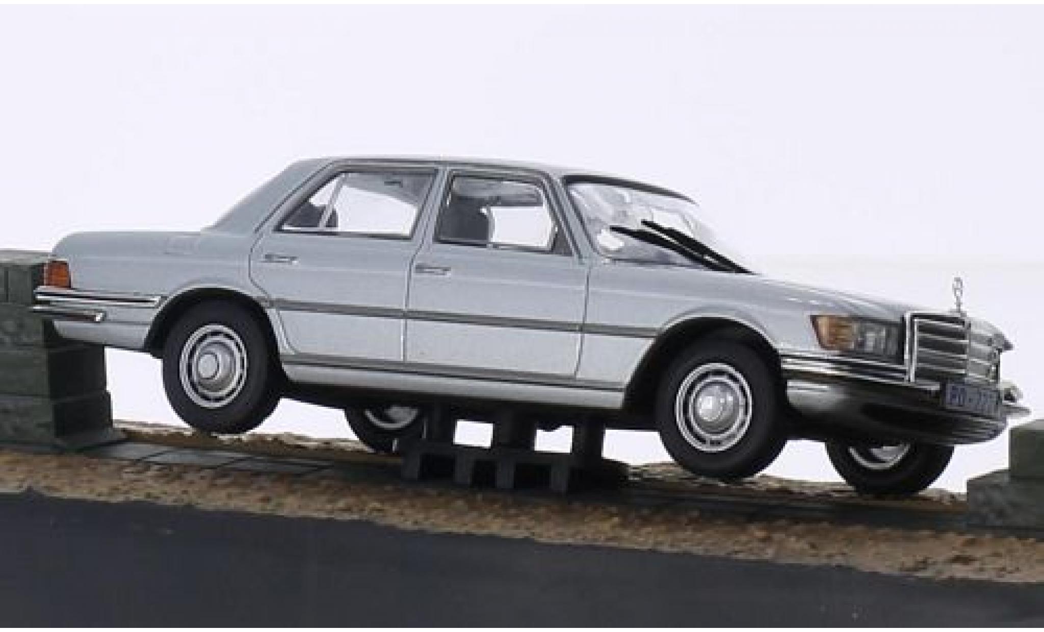 Mercedes 450 1/43 SpecialC SEL grigio James Bond 007 In tödlicher Mission ohne Vitrine modellino in miniatura