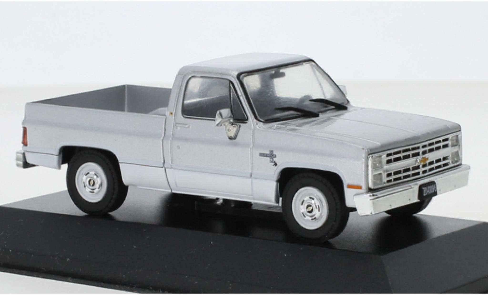 Chevrolet C-10 1/43 SpecialC Silverado grigio/bianco 1986 modellino in miniatura