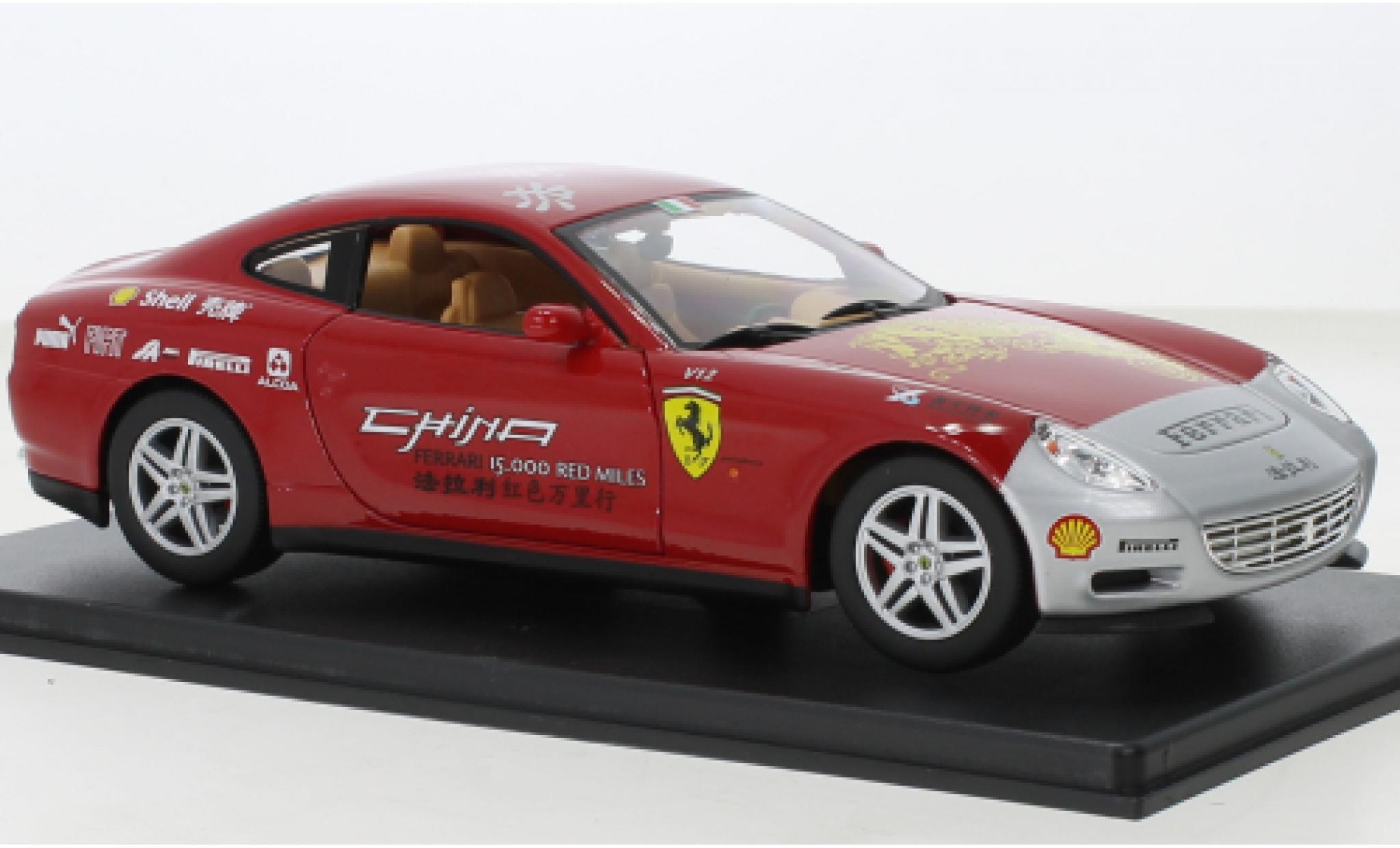 Ferrari 612 1/24 SpecialC Scaglietti rosso/d 2004 modellino in miniatura