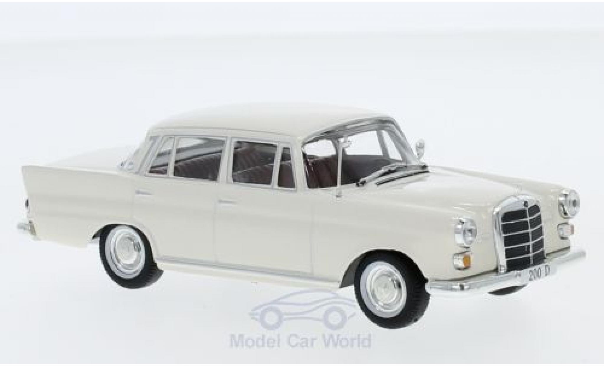 Mercedes 200 1/43 SpecialC D (W110) beige 1965 ohne Vitrine modellino in miniatura