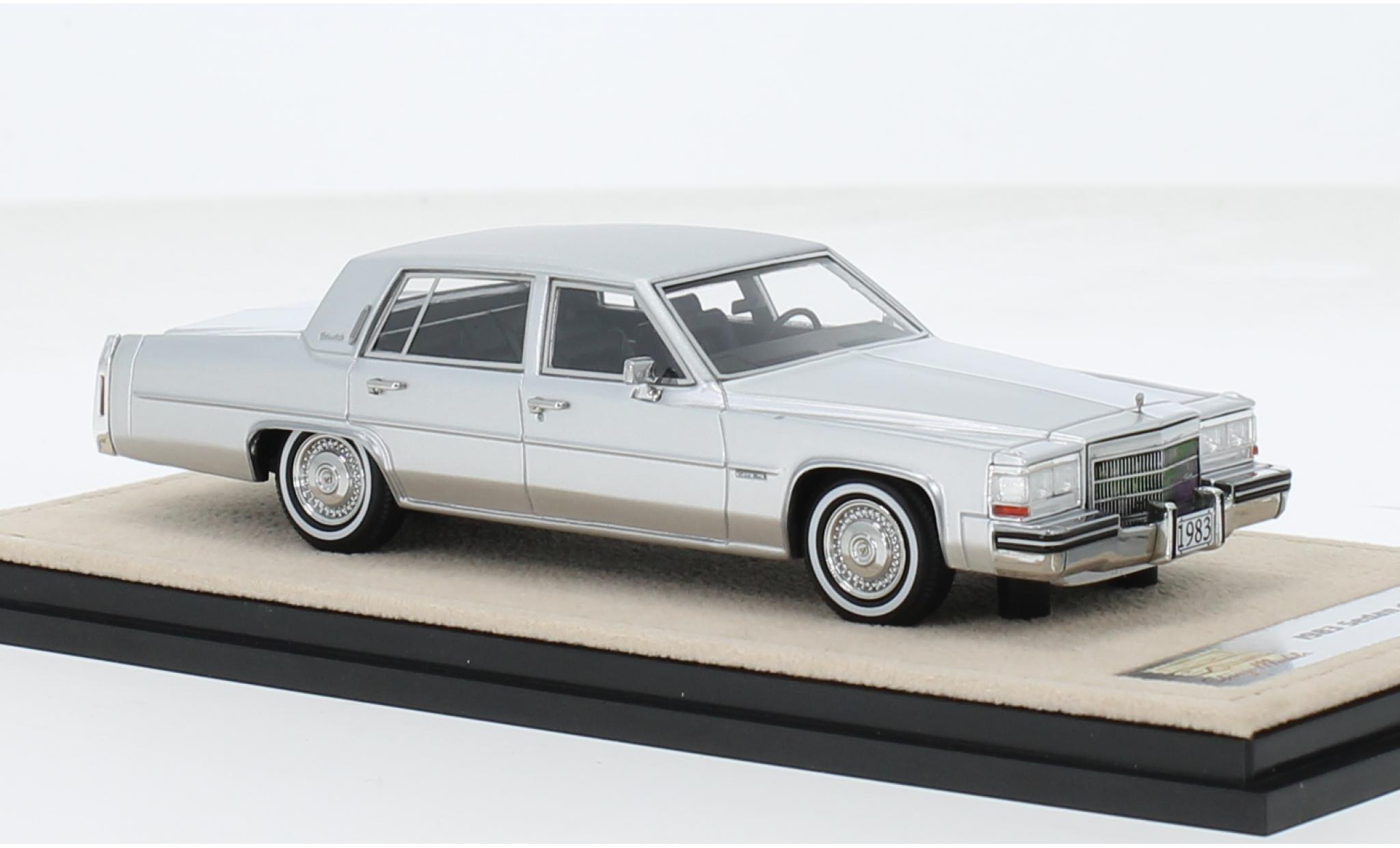 Cadillac Sedan 1/43 Stamp Models DeVille silber 1983 1:43 modellino in miniatura