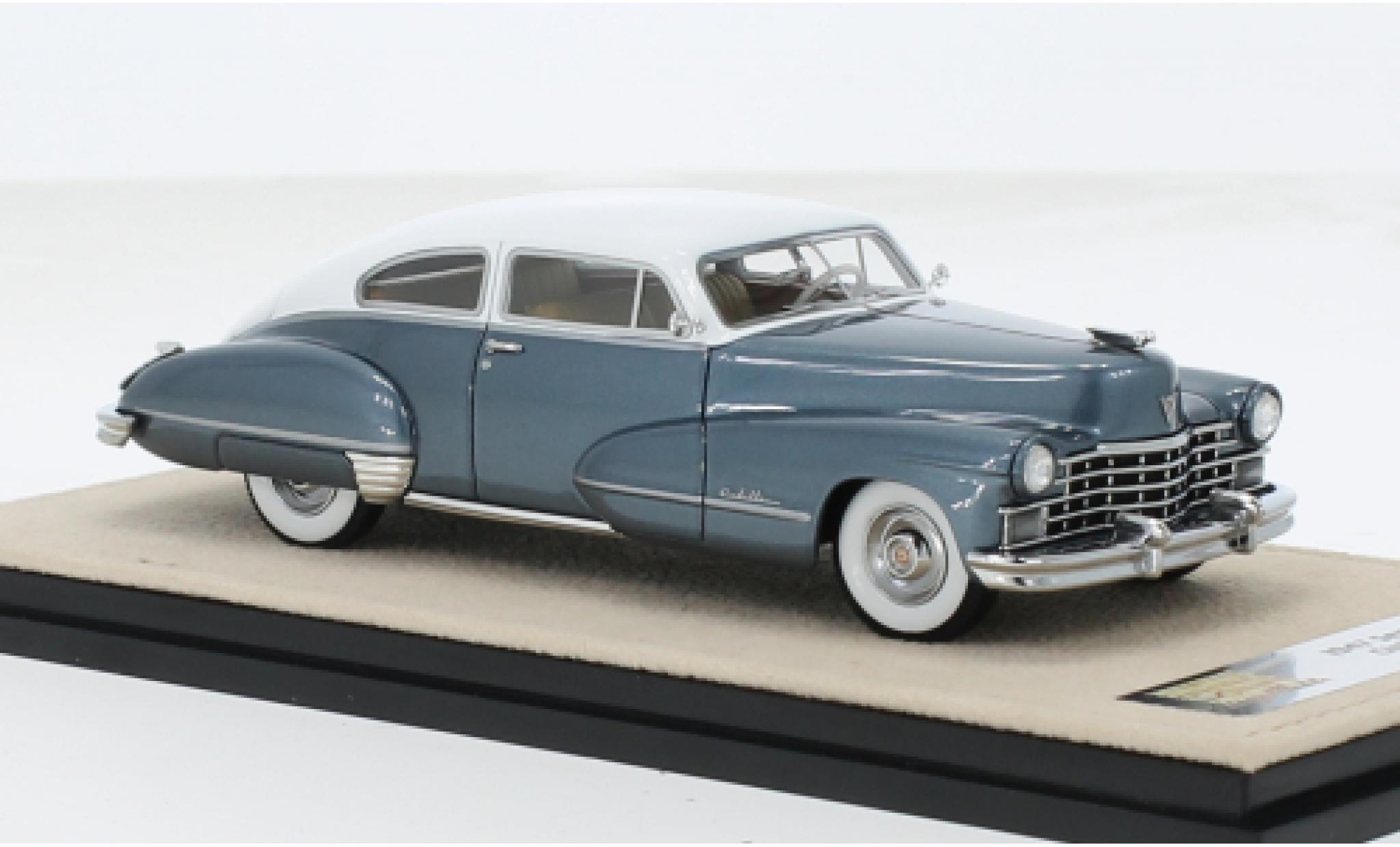 Cadillac Series 62 1/43 Stamp Models Club Coupe metallise blau/weiss 1947 1:43 modellino in miniatura