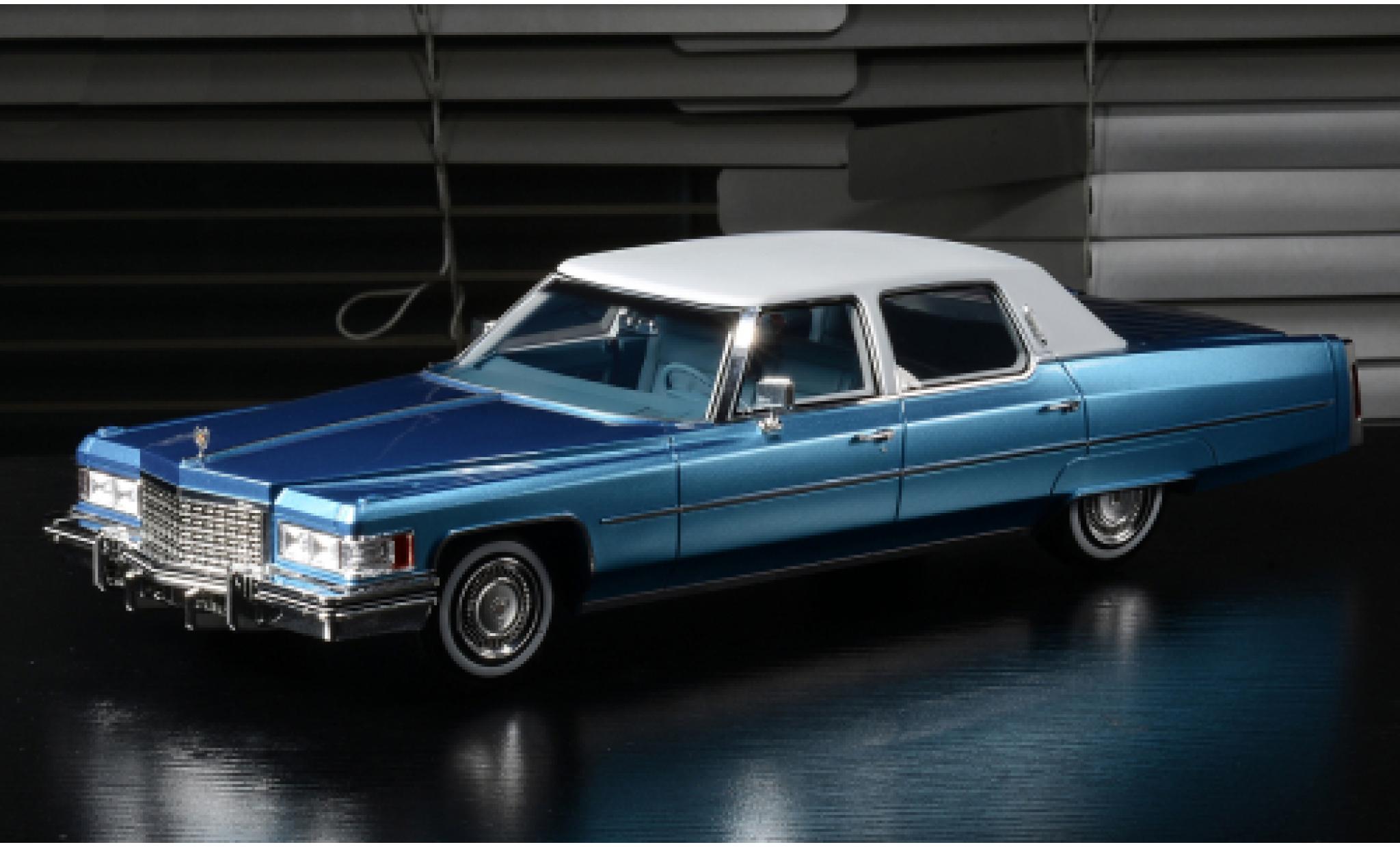 Cadillac Fleetwood 1/18 Stamp Models Brougham metallise blu/bianco 1976 modellino in miniatura
