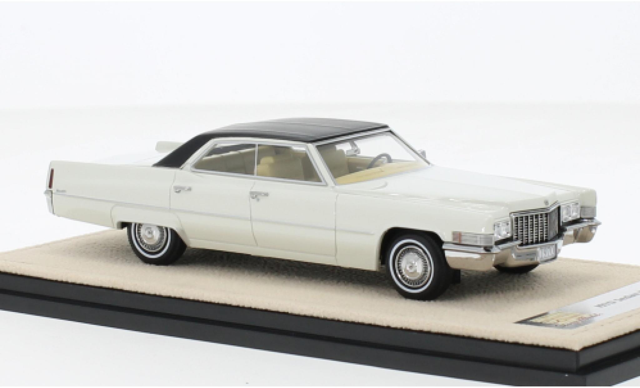 Cadillac Sedan 1/43 Stamp Models DeVille bianco/nero 1970 modellino in miniatura