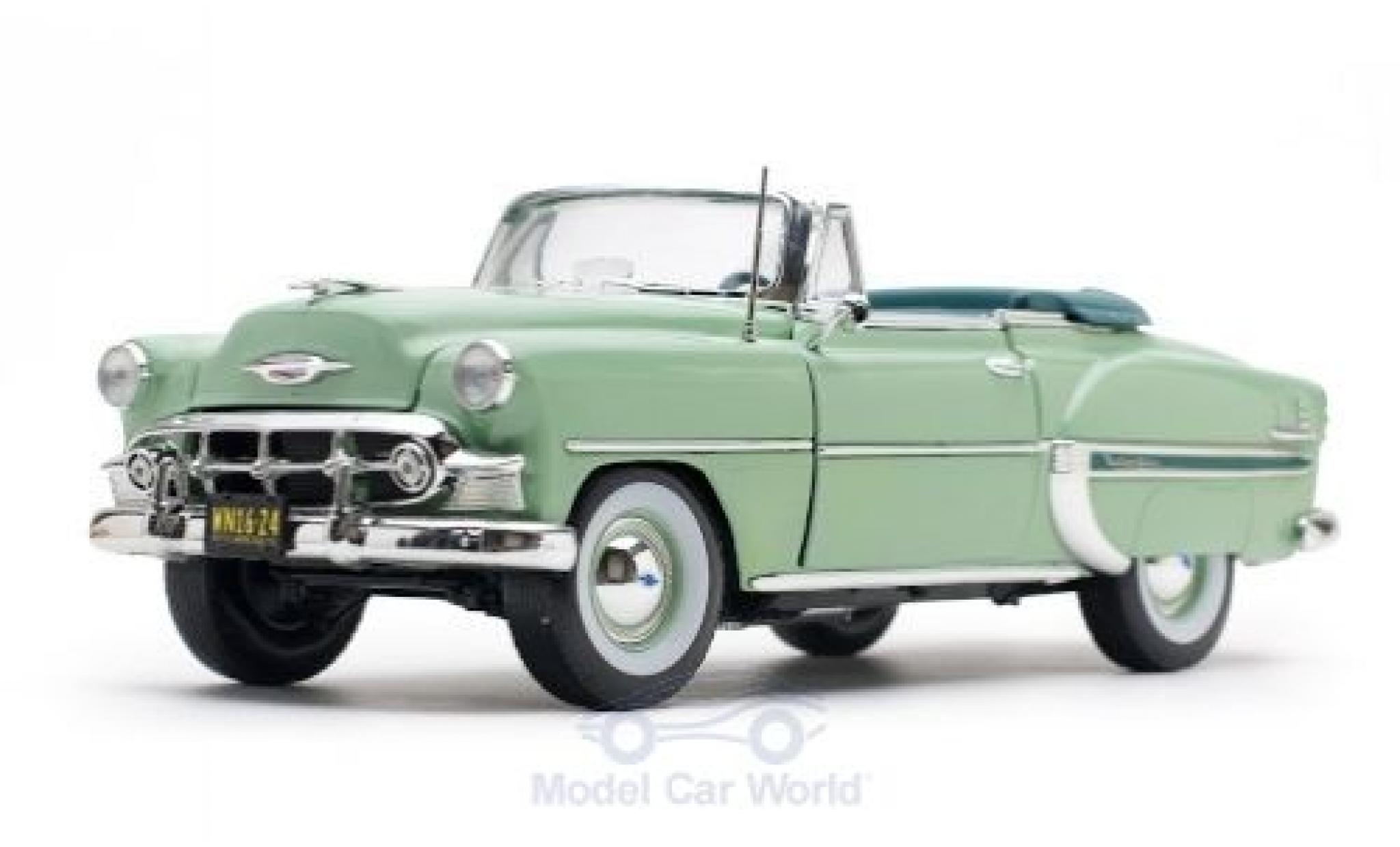 Chevrolet Bel Air 1/18 Sun Star Convertibile verde 1953 modellino in miniatura