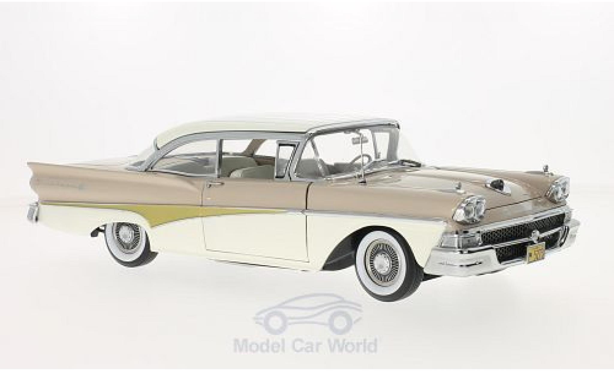 Ford Fairline 1/18 Sun Star 500 HardTop beige/bianco modellino in miniatura