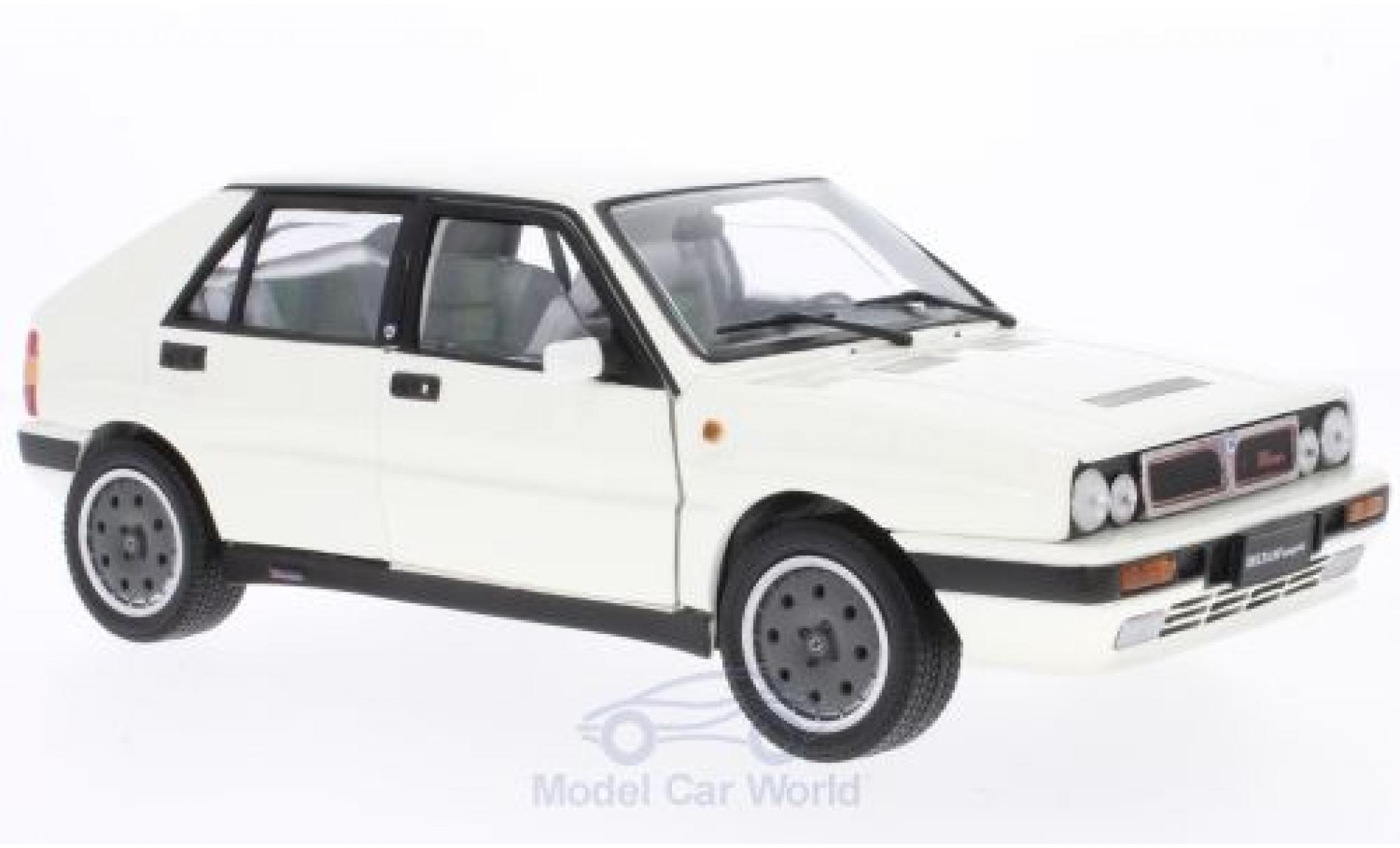 Lancia Delta HF Integrale 1/18 Sun Star HF Integrale 8V bianco 1989 modellino in miniatura
