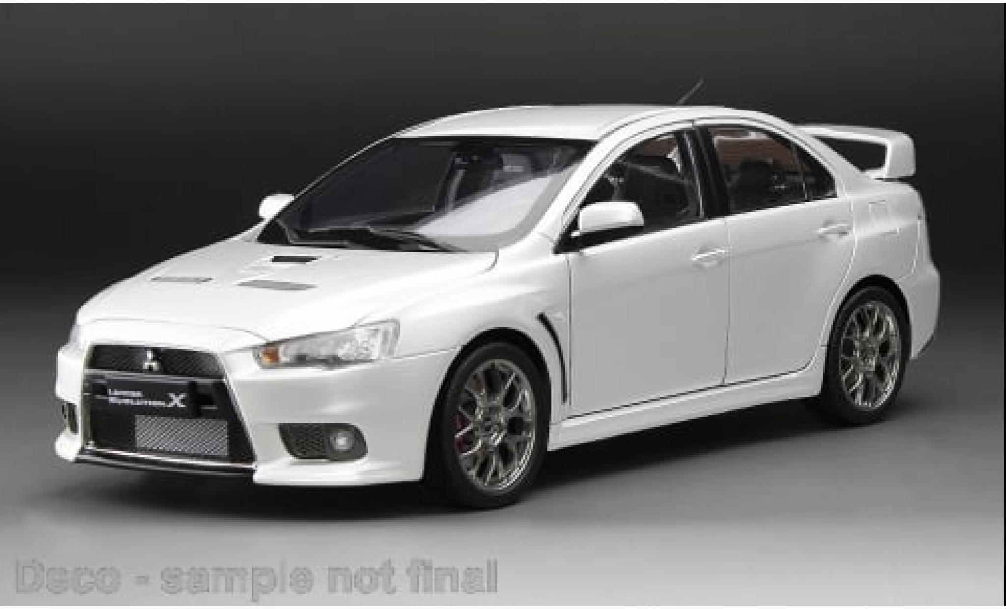 Mitsubishi Lancer 1/18 Sun Star Evolution X weiss 1:18 modellino in miniatura