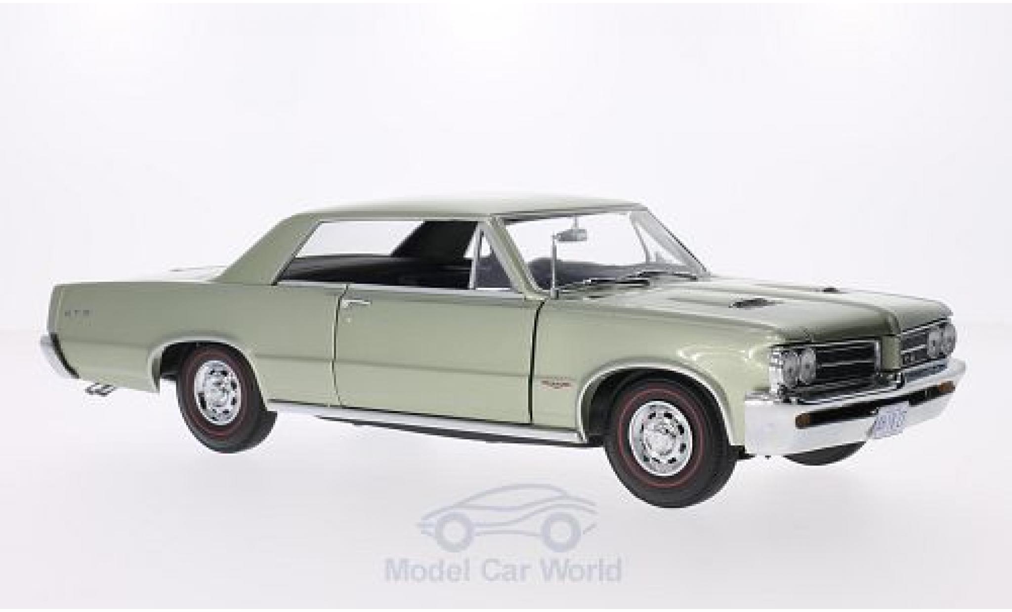 Pontiac GTO 1/18 Sun Star metallico verde 1964 modellino in miniatura