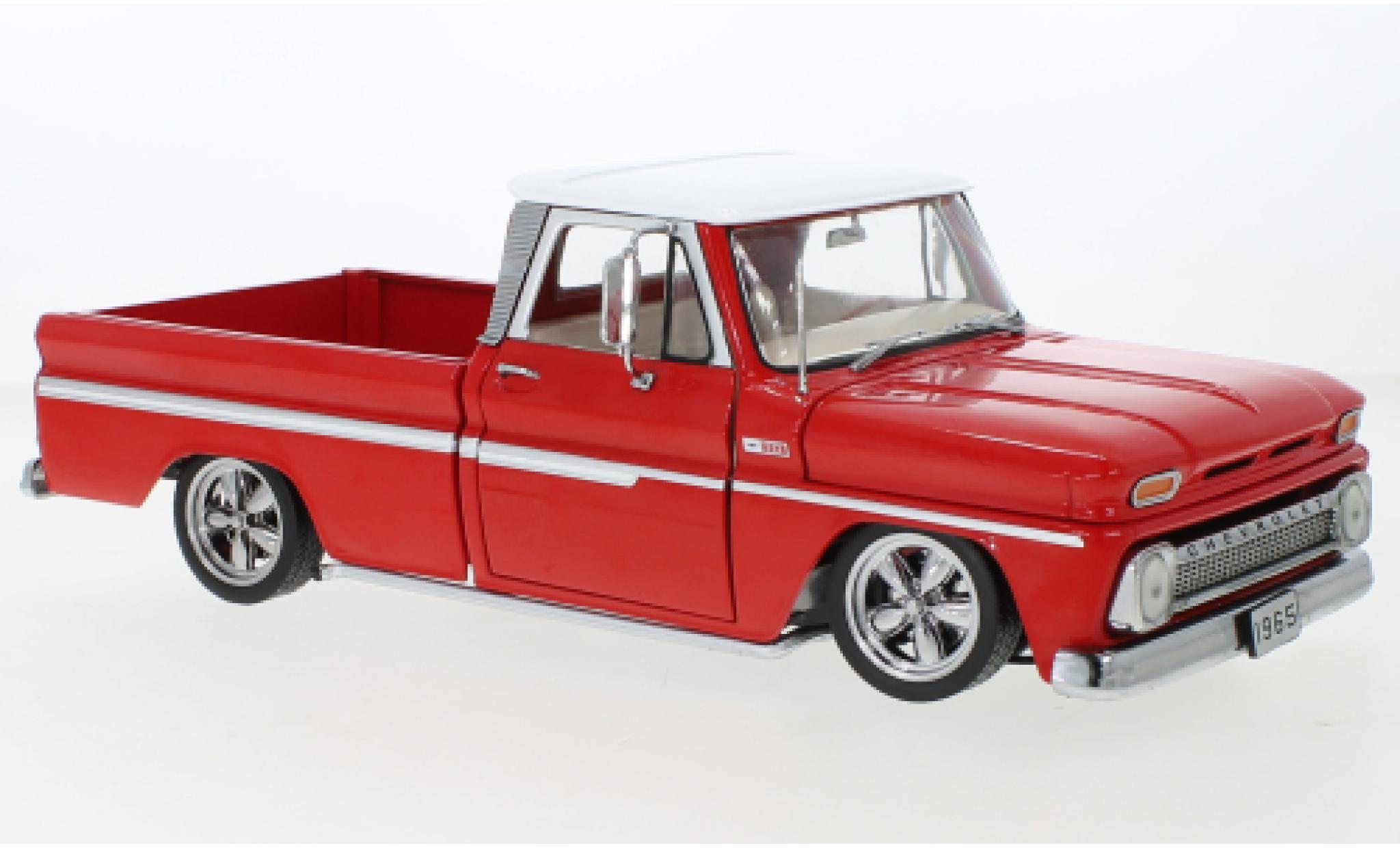 Chevrolet C-10 1/18 Sun Star Stepside Pick Up Low Rider rosso 1965 modellino in miniatura