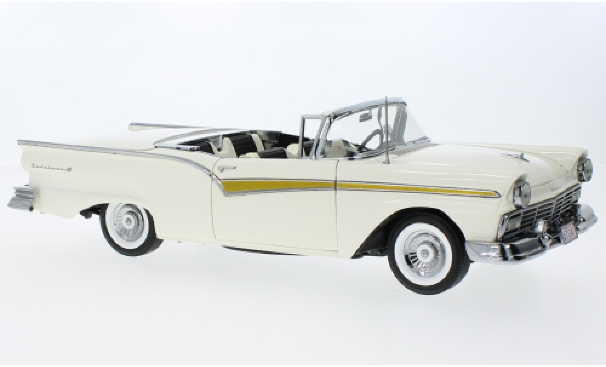 Ford Fairlane 1/18 Sun Star 500 Skyliner bianco 1957 modellino in miniatura