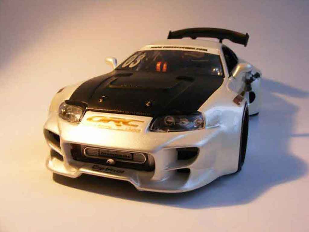 Toyota Supra 1/18 Jada Toys top secret kit large tuning modellino in miniatura
