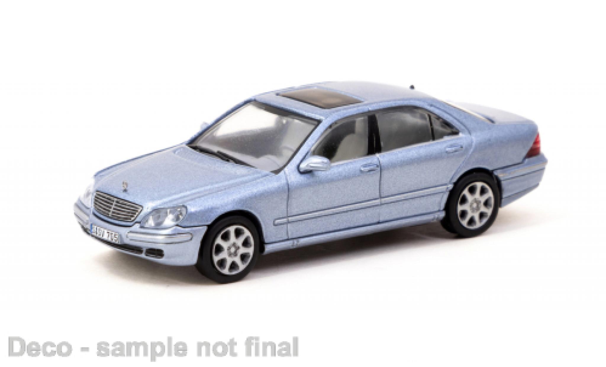 Mercedes CLA 1/64 Tarmac Works S-classe metallise blu clair modellino in miniatura