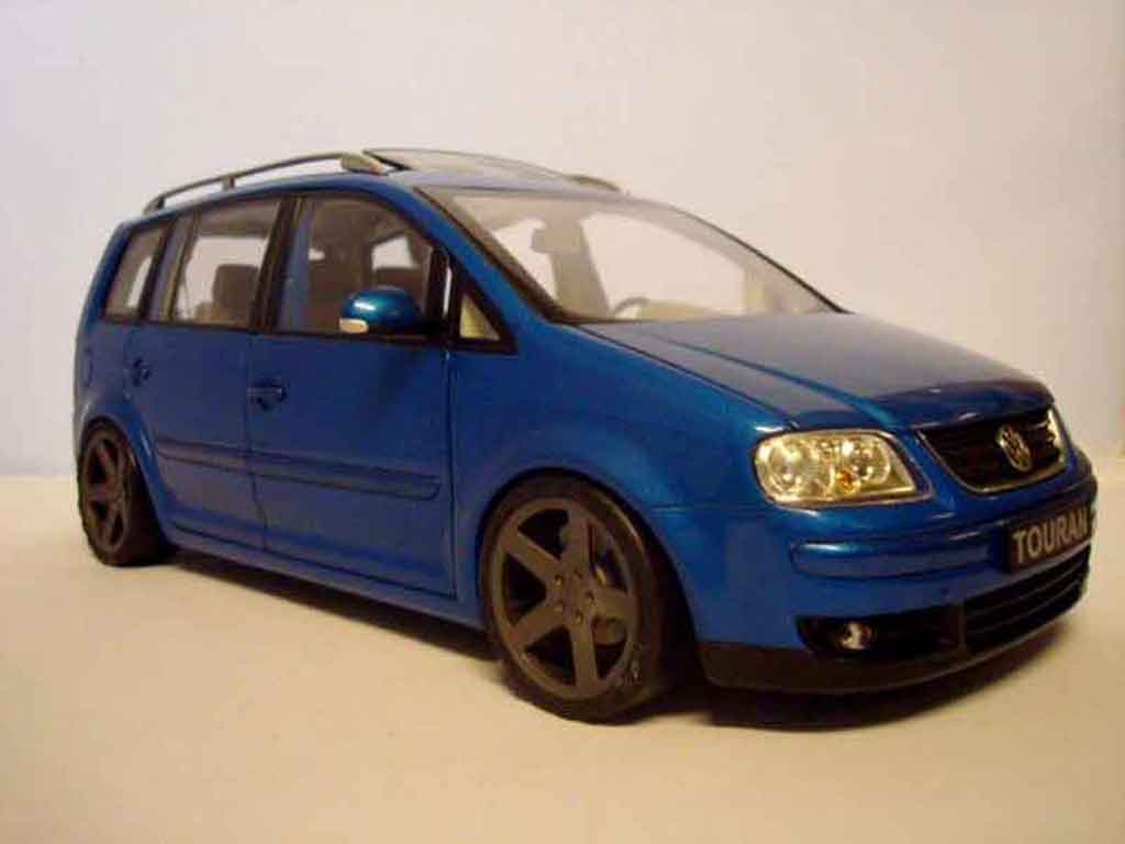 Volkswagen Touran 1/18 Shanghai Volkswagen blu jantes noir modellino in miniatura