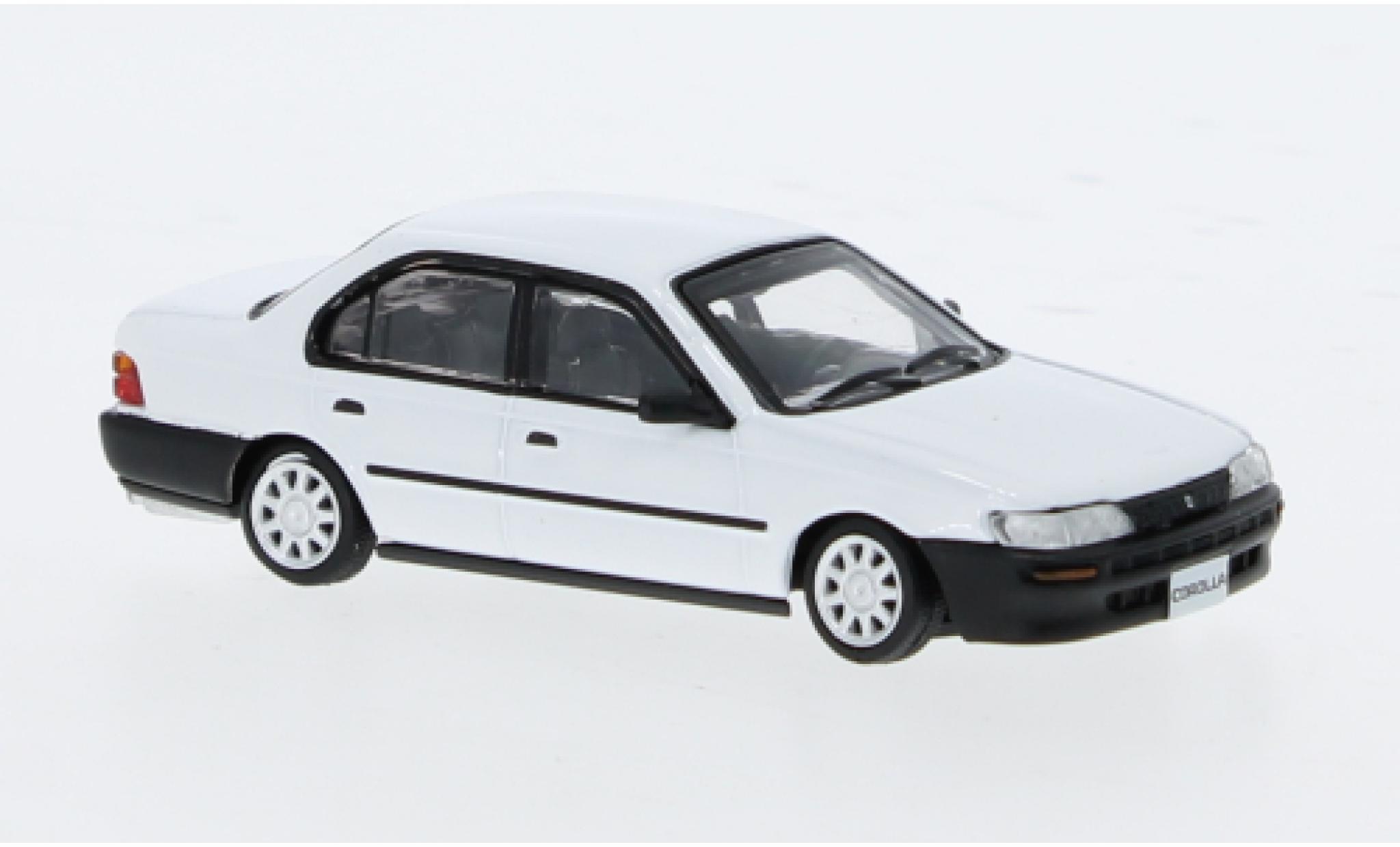 Toyota Corolla 1/64 BM Creations (AE100 weiss 1:64 modellino in miniatura