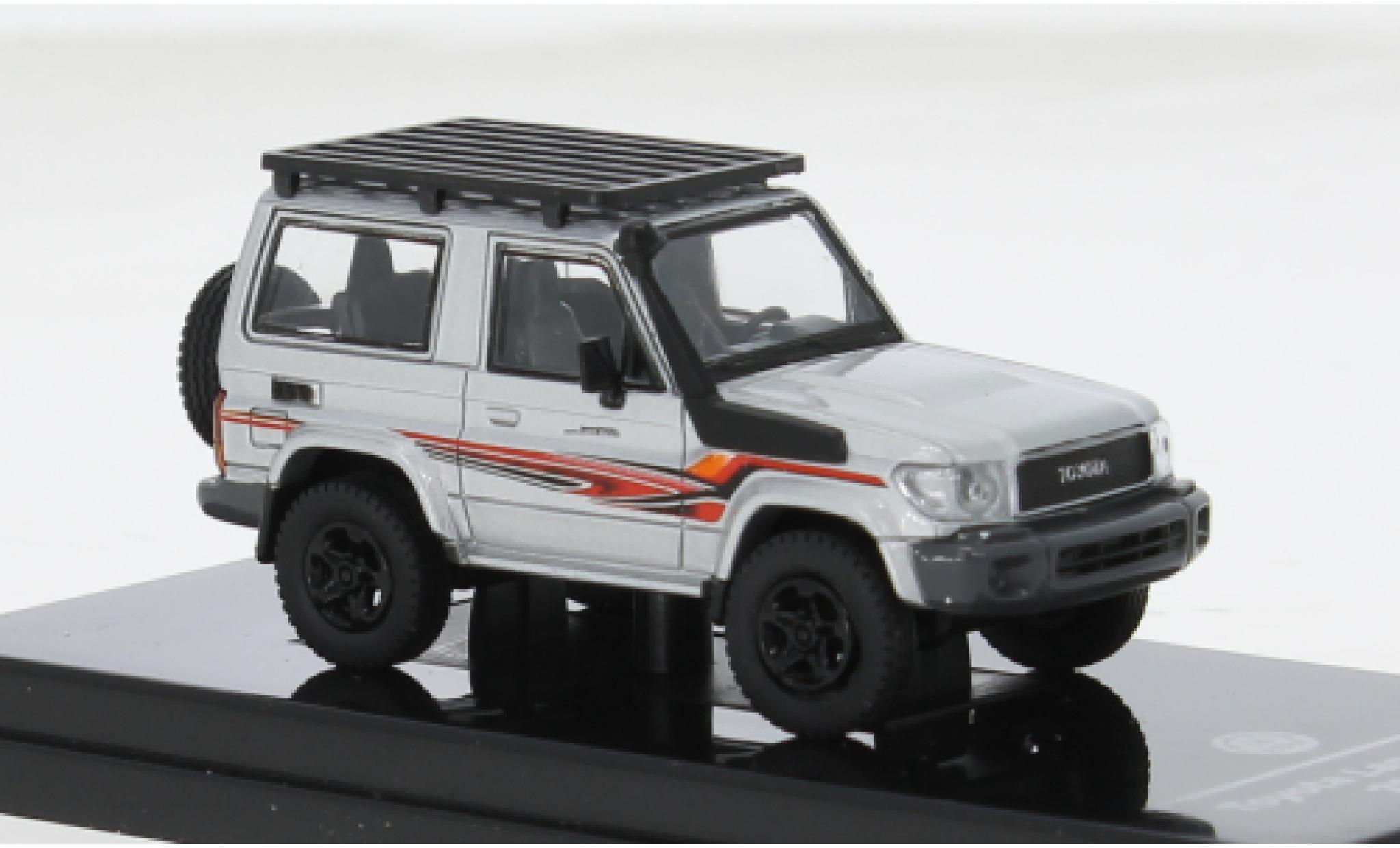 Toyota Land Cruiser 1/64 Para64 L silber 1:64 modellino in miniatura