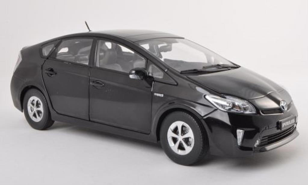 Toyota Prius 1/18 Paudi nero 2012 modellino in miniatura
