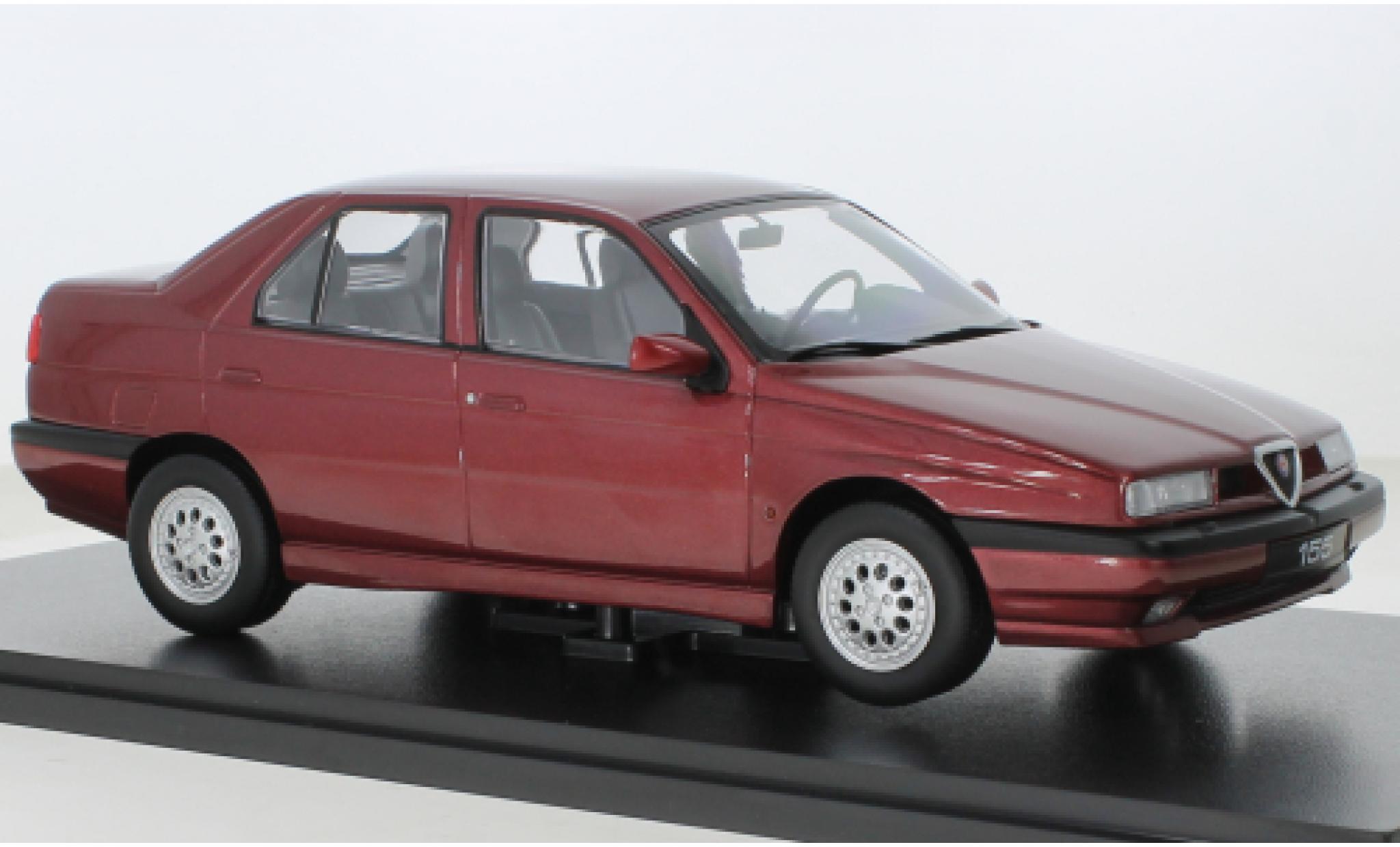 Alfa Romeo 155 1/18 Triple 9 Collection metallise rot 1996 1:18 modellino in miniatura