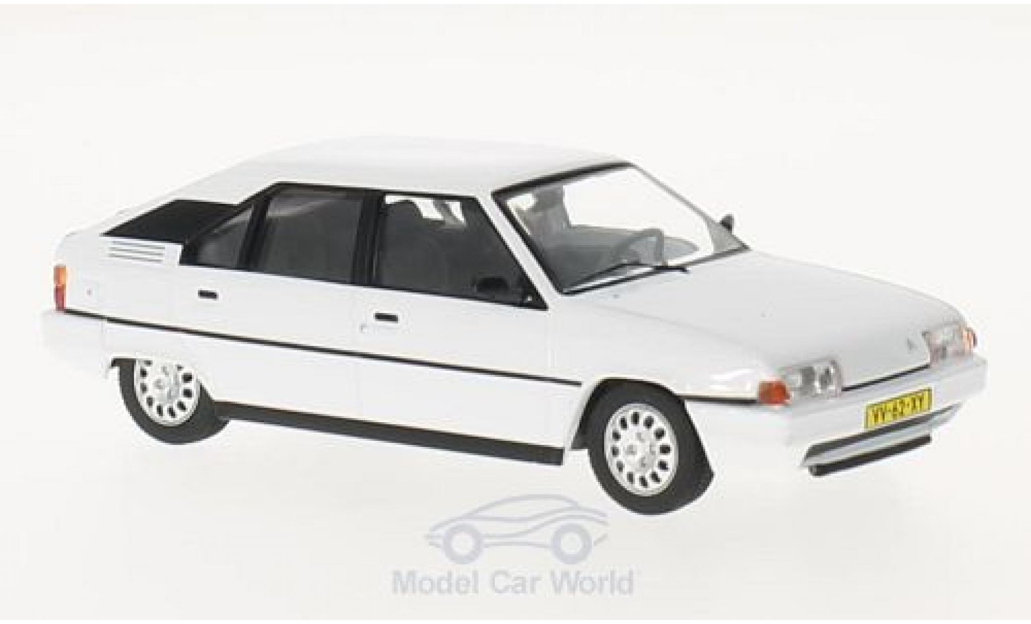 Citroen BX 1/43 Triple 9 Collection 16 TRS bianco 1983 modellino in miniatura