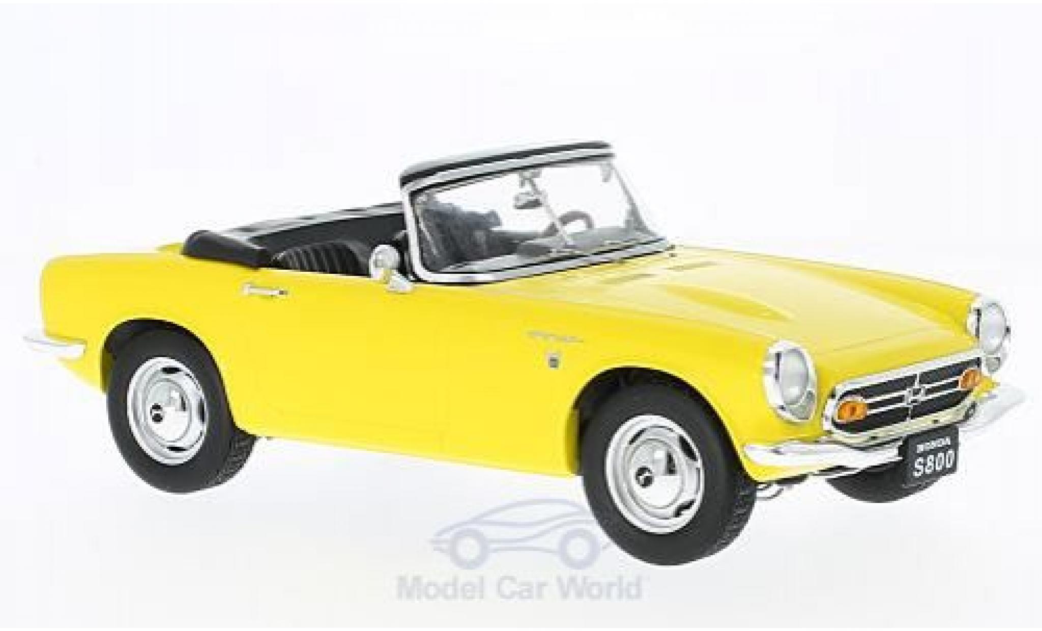 Honda S800 1/18 Triple 9 Collection Cabrio giallo 1966 ohne Vitrine modellino in miniatura