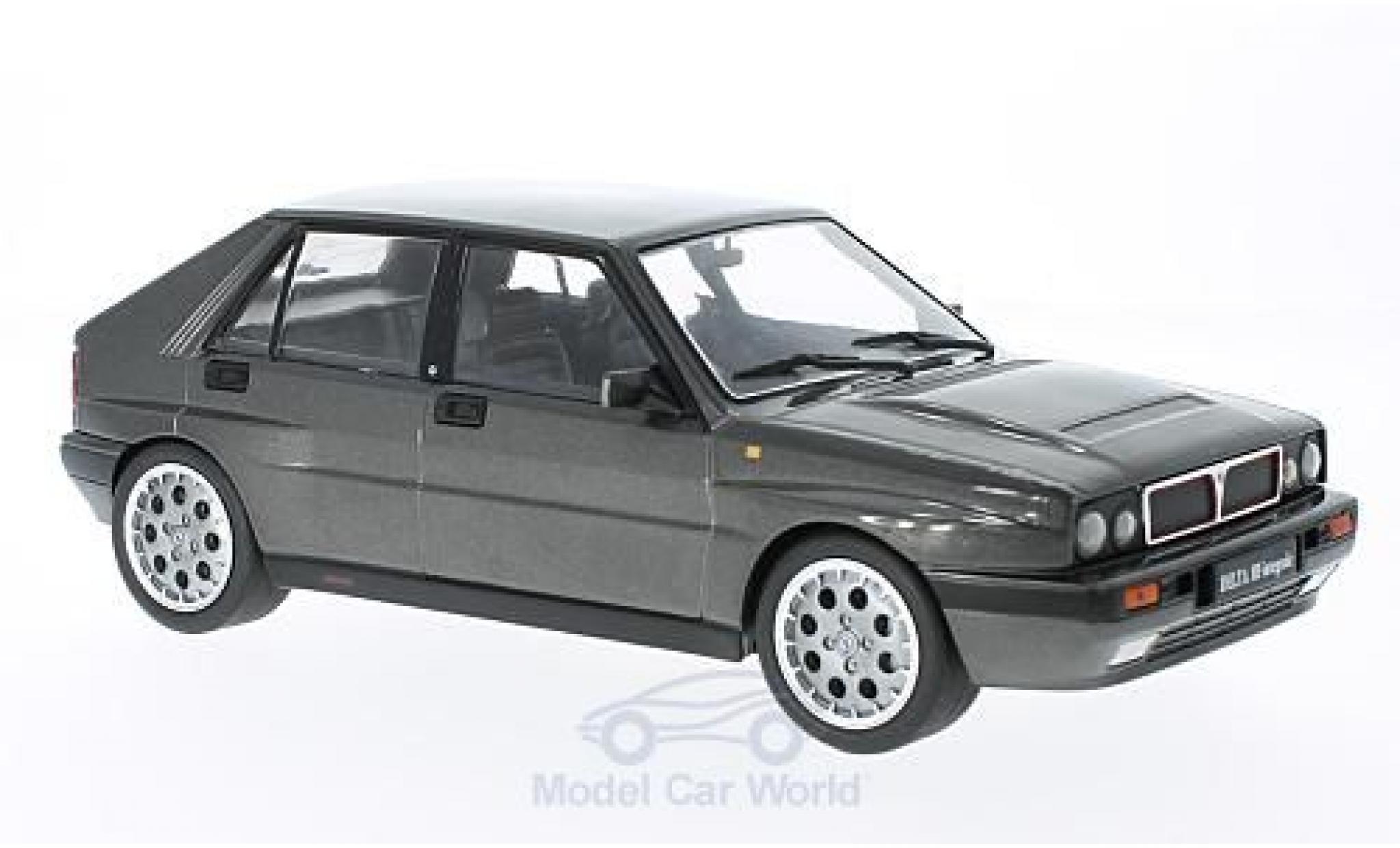 Lancia Delta 1/18 Triple 9 Collection HF Integrale 16V metallico grigio 1990 ohne Vitrine modellino in miniatura