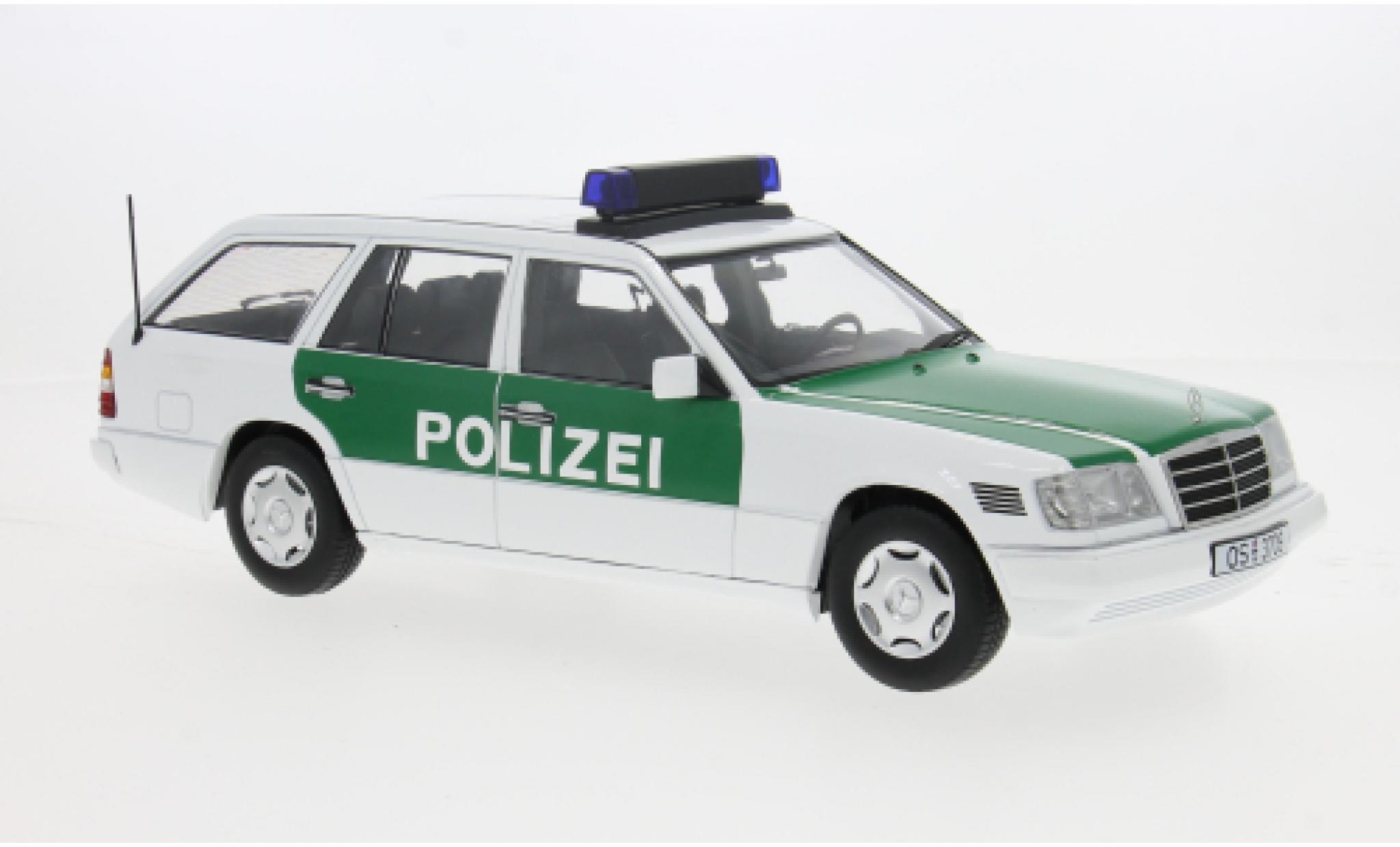 Mercedes Classe E Triple 9 Collection T-Modell (S124) 1995 Polizei 1:18 modellino in miniatura